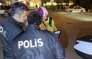Bursa’da o mahalleye akın eden sürücülere polis...
