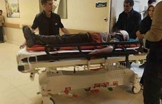 Bursa’da otomobil park halindeki tırın altına...