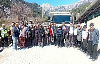 Büyükşehir’den üreticilere ipekböceği besleme...