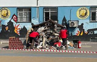 ÇAK-TİM ekiplerinden okullarda kurtarma tatbikatı