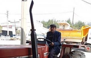 Çalınan traktörüne 21 yıl sonra kavuştu