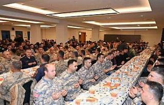Çanakkale Zaferi Gününde güvenlik güçleri iftarda...