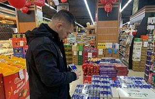 Çayırova’da bayram öncesi market ve tatlıcılara...