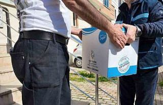 Çayırova’da ihtiyaç sahibi ailelere gıda kolisi...