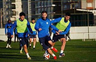 Çaykur Rizespor, Trabzonspor hazırlıklarına başladı