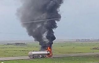 Cizre’de seyir halindeki tır alev topuna döndü
