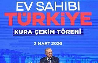 Cumhurbaşkanı Erdoğan: "Elleri öpülesi öğretmenlerimize...