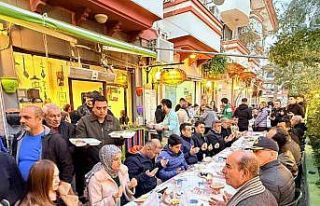 Datça’da 86. Sokak esnafından 400 kişilik iftar