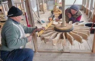 Değirmenlerin dönmesi onun ellerinde