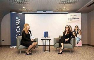 Demet Şener Dünya Kadınlar Günü etkinliğinde...