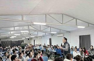 Denizli’de 890 öğrenci ve öğretmene siber güvenlik...