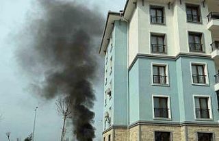 Deprem konutları yakınında yakılan ateş paniğe...