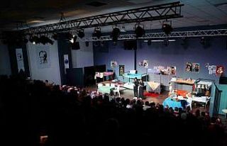 Didim’deki kadınlara yönelik tiyatro oyunu yoğun...