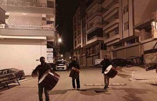 Diyarbakır’da 40 yıldır halay davulu çalarak...