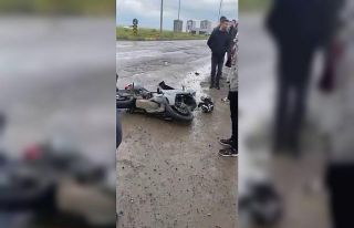 Diyarbakır’da motosiklet ile hafif ticari araç...