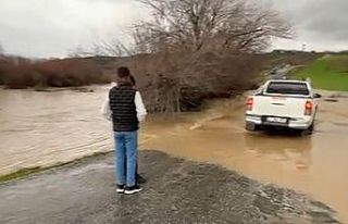 Diyarbakır’da şiddetli yağış: Köye ulaşım...