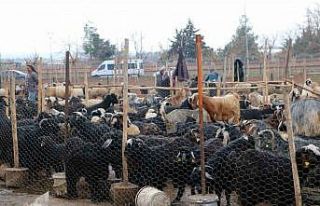 Diyarbakır’da vatandaşlar sofralara bırakacağı...