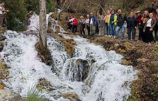 Doğaseverler su kaynaklarına dikkat çekti