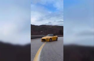 Drift atan otomobil, sosyal medya devriyesine takıldı