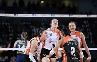 Eczacıbaşı Dynavit, Kupa Voley’de adını finale...