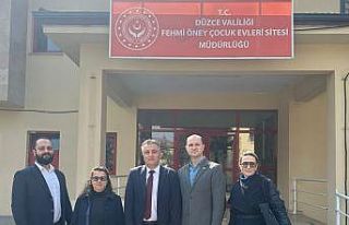 Eczacılardan Sevgi Evi’ne bayram desteği