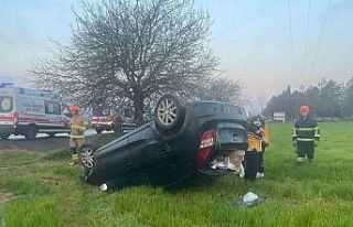 Edirne’de takla atan otomobilin genç sürücüsü...