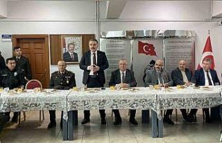 Edremit protokolü bayramlaşmada buluştu