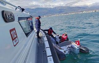 Edremit’te botta mahsur kalan şahıs kurtarıldı