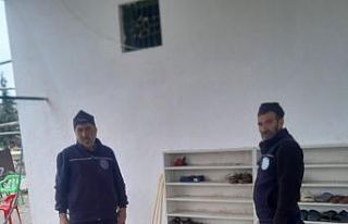 Eğil Belediyesi tarafından cami ve taziye evlerine...