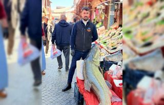 Elazığ’da kurban pazarlığını aratmayan görüntü:...