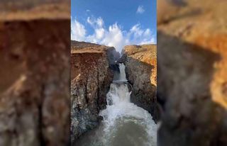 Elazığ’da yağışlar sonrası şelale coştu