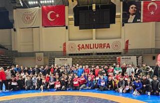 Elazığlı güreşçilerden Türkiye Yarı Finalleri’nde...