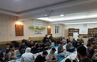Emirdağ’da üniversiteli öğrencileri iftar programında...