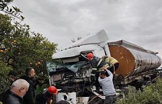 Erzin’de tanker narenciye bahçesine uçtu