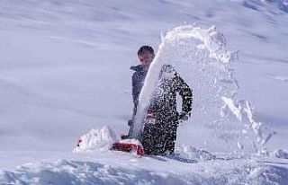 Erzurum’da kar yağışı durdu, çilesi devam ediyor
