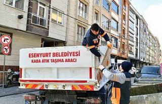 Esenyurt Belediyesi, kaba atıkları geri dönüşüme...