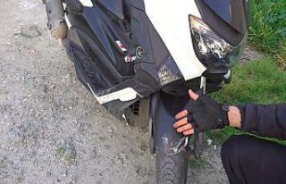 Esenyurt’ta şerit ihlali yapan sürücüyü uyaran...