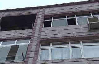 Eşini öldürüp evi ateşe verdi