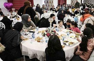 Eskişehir’de ihtiyaç sahibi aileler iftarda buluştu