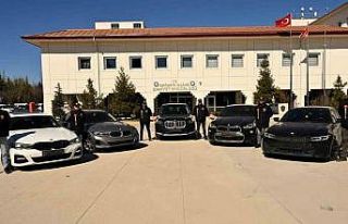 Eskişehir’de oto hırsızlığı çetesi çökertildi:...