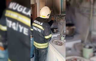 Evde çıkan yangın ev sahibinin müdahalesi ile...