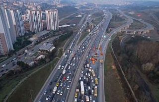 Eyüpsultan TEM’de zincirleme trafik kazası: Hafriyat...
