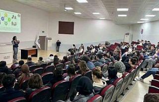 Ezine’de jandarmadan üniversite öğrencilerine...