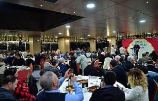 Fatih Belediyesi basın mensuplarını sahur sofrasında...