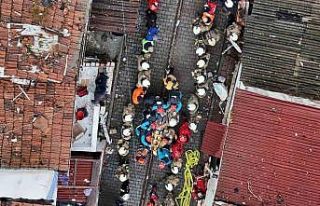 Fatih’te enkaz altında kalan 1 kişi daha kurtarıldı