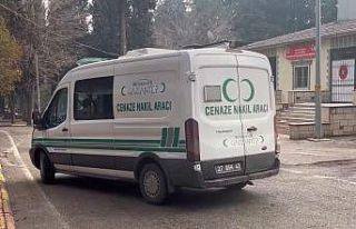 Forkliften düşen işçi, 7 günlük hayatta kalma...