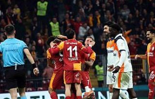 Galatasaray, Başakşehir ile bu sezon oynadığı...