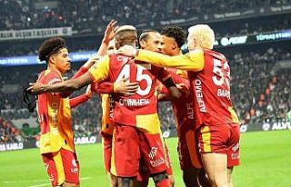 Galatasaray bu sezon ilk kez derbi kazandı