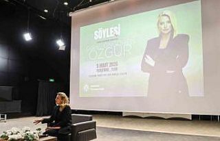 Gazeteci Göksü Öngören Özgür, Atatürk Üniversitesinde...