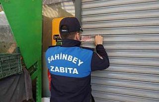 Gaziantep’te tarihi geçmiş ürün satan 3 market...